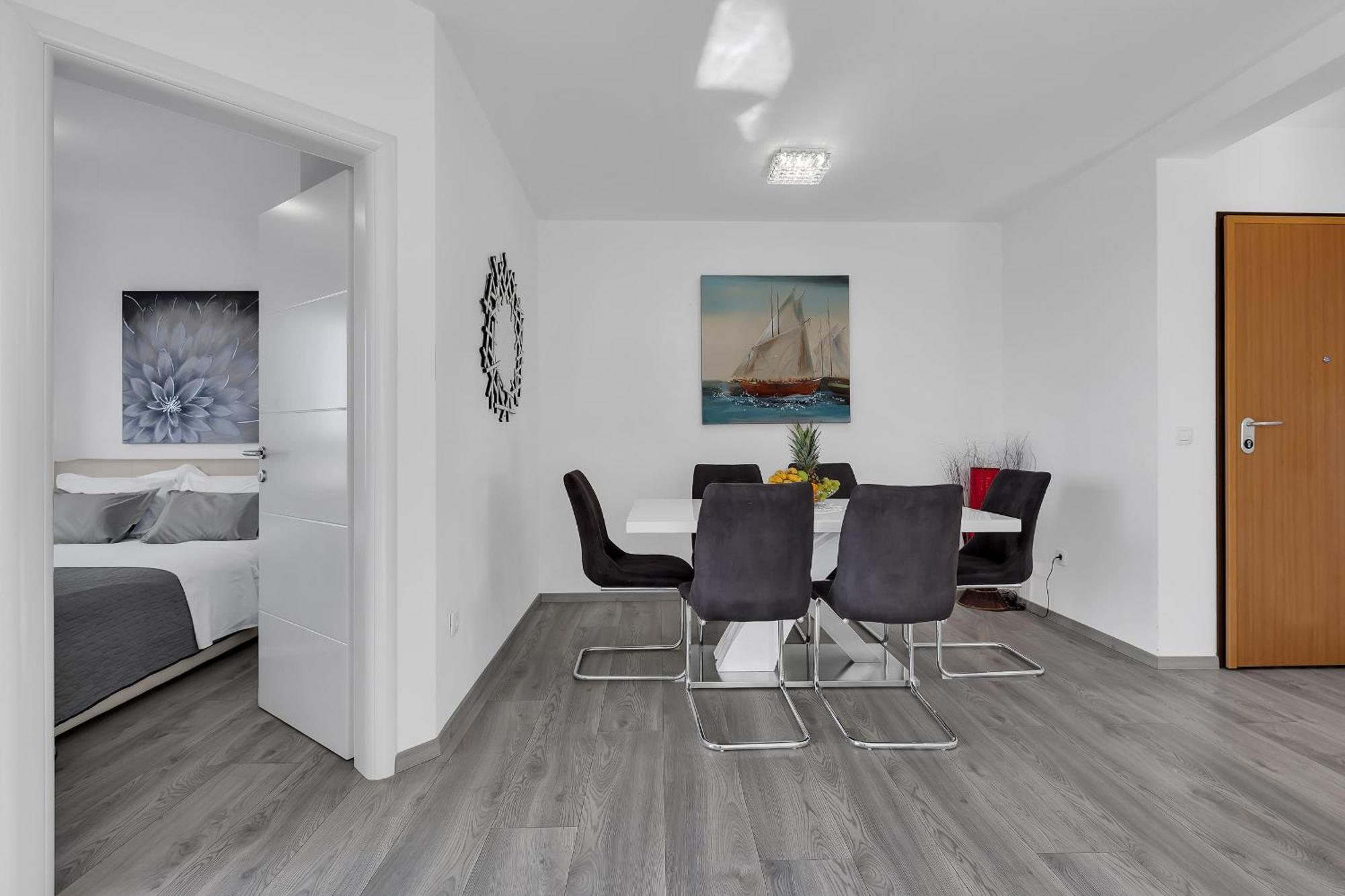 Sea View Apartments Dammi With Free Parking ماكارسكا المظهر الخارجي الصورة