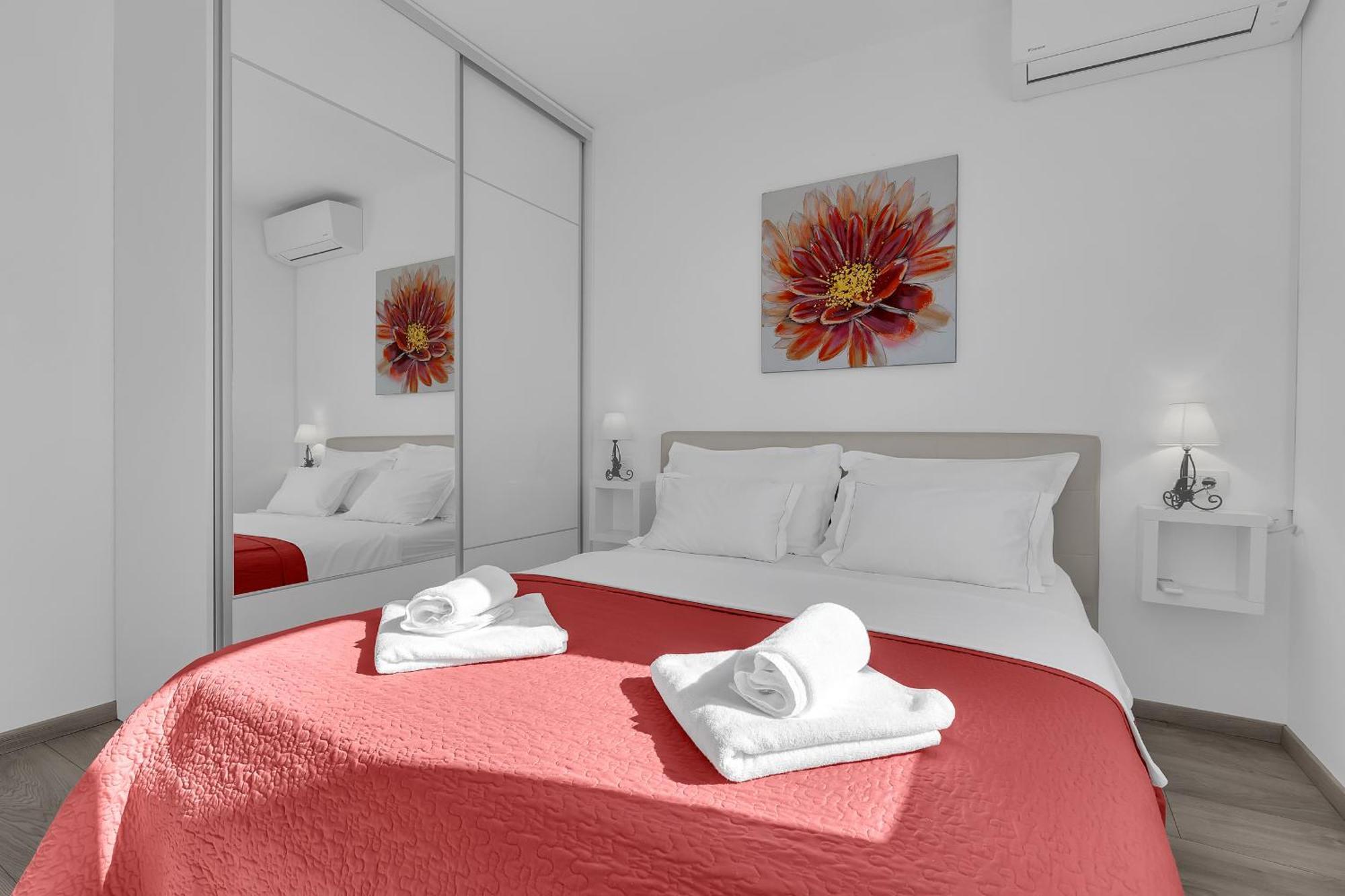 Sea View Apartments Dammi With Free Parking ماكارسكا المظهر الخارجي الصورة