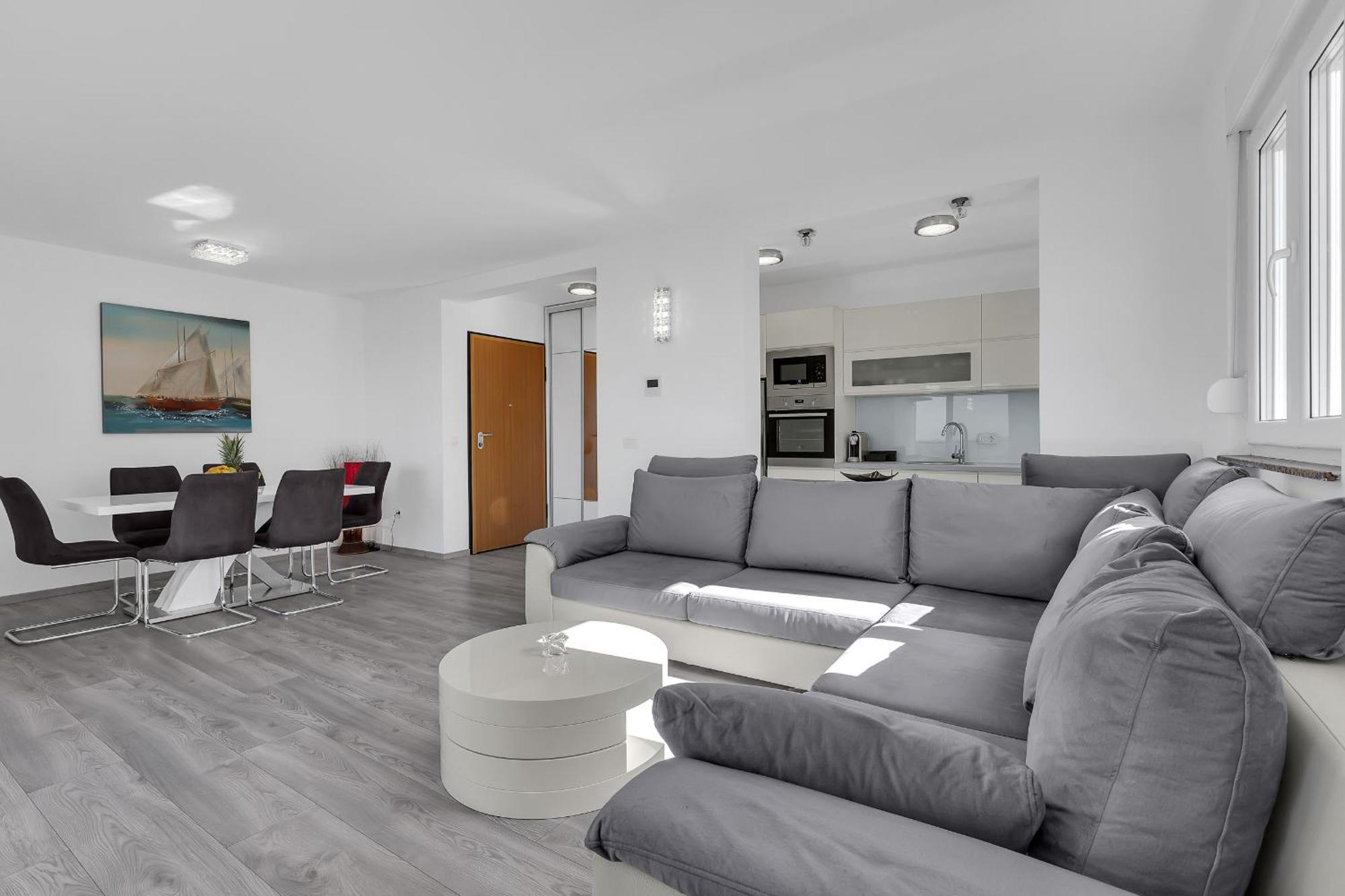 Sea View Apartments Dammi With Free Parking ماكارسكا المظهر الخارجي الصورة